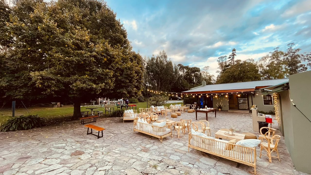 Casamiento íntimo al aire libre en La Quinta Balcarce